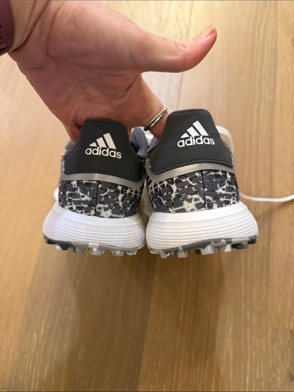 Adidas S2G Junior Golf Shoe 6 - NWOT